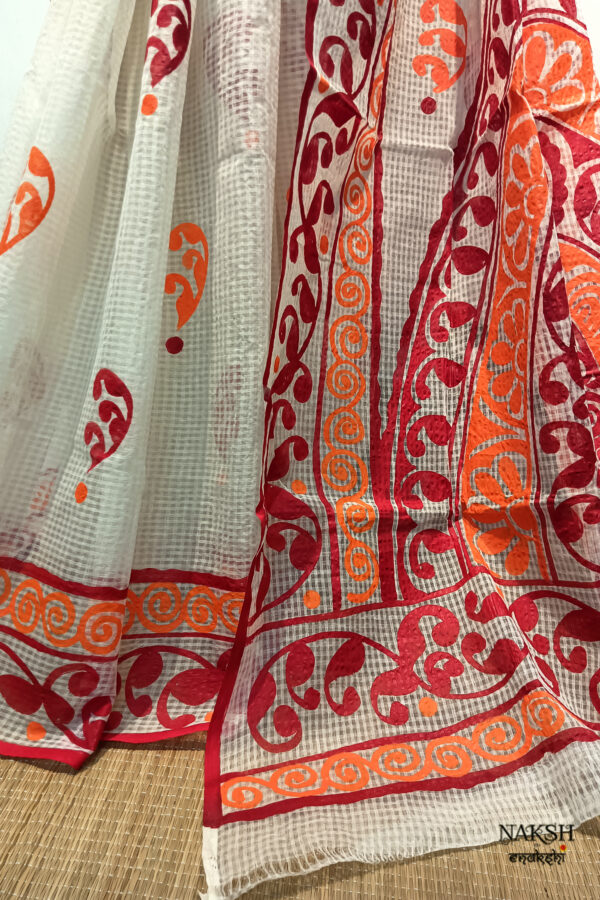 Hand painted resham by cotton checks saree. resham check saree. hand painted saree. cotton saree. white saree bengali saree, red and white saree